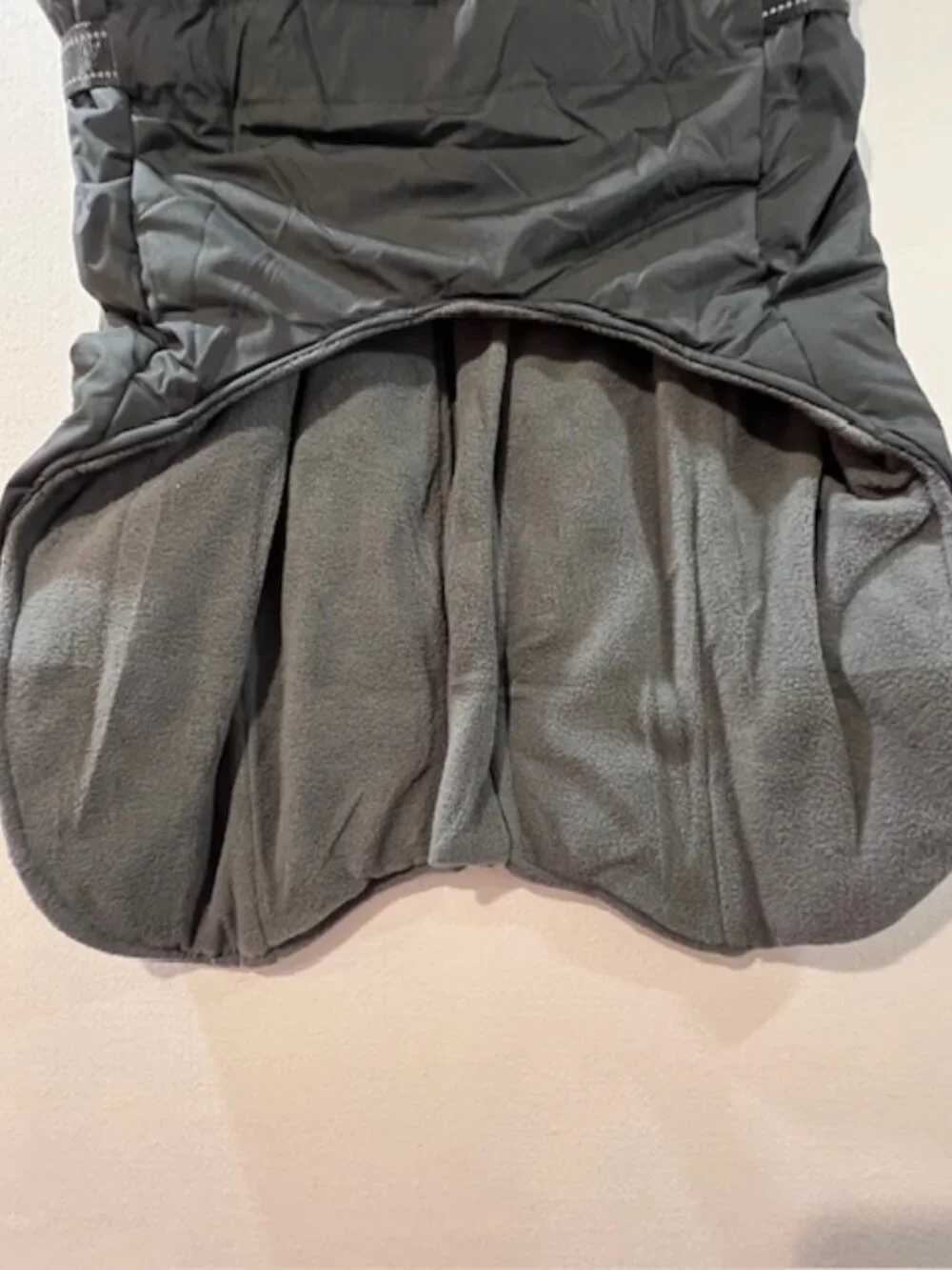 NWOT Waterproof dog winter coat with an integrated harness 2-in-1‎ design